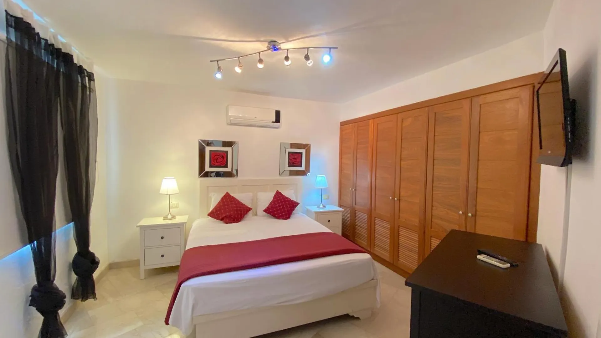 Tropical Villas Playa Los Corales Punta Cana 5*,